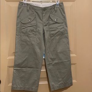 Gap olive green Capri pants Size 0